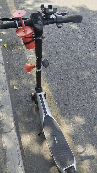 Электросамокаты: Б/у Электросамокат 12", ≤ 250 Вт, 16 - 25 км/ч, Бесплатная доставка — 4