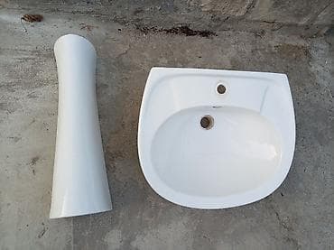 hamamlar: Açıq ağ rəngdə, keramika materialdan pilleli (pedestal) lavabo — 1