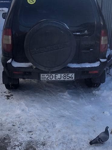 mitsubishi l200 2005: Chevrolet Niva – 5 yerlik yolsuzluq avtomobili - Kuzov: 5 qapılı SUV — 4
