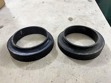 vaz hisseleri: Avtomobil üçün rezin ehtiyat hissələri dəsti - 2 ədəd amortizator — 4