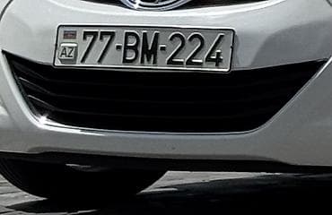 Hyundai Elantra 2015 –ablisovka qara reng ön radiator barmaqlıgı 3