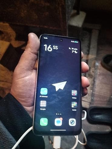 sade telfon: Infinix Hot 60, 128 GB, rəng - Gümüşü, Sensor — 2