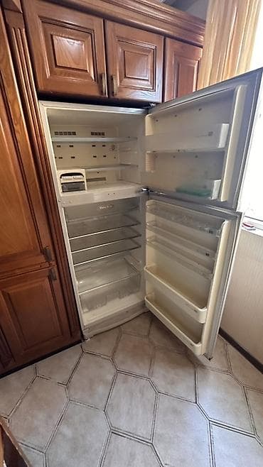 ventilyator satisi: Soyuducu SHARP Eni 75 sm Hundurluk 1,80 sm Giymeti 230 manat Unvan — 2