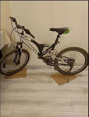 24 lük start firması velosiped salitir.El tormozu var. Oturacaq