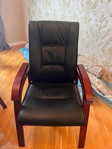 teze mebel: Ofis üçün toplantı dəsti Tərkib: - Böyük düzbucaqlı iclas/konfrans — 8