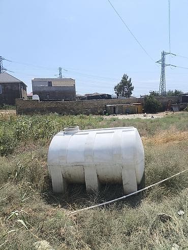 Baklar və çənlər: Her iki su ceni satilir.Su axidan yeri partdagi cati yoxdu.Qiymetde — 3
