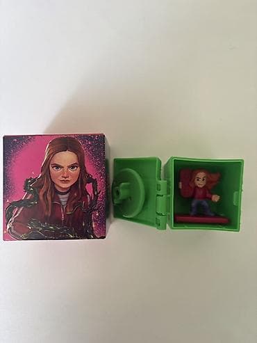 07 oyuncaq: McDonald’s Happy Meal kolleksiya oyuncaqları. 1ədədi- 5 manat. Hamısı — 6
