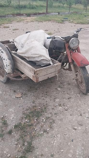 195 45 16: Sovet istehsalı klassik motosiklet yan qoşqu ilə - Model tipajı — 2