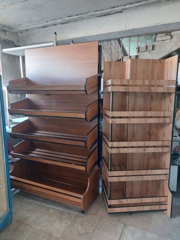 ref vitrin: Cörək ücün vitrin polkalar sagdakı 250 soldakı 450 manata — 1