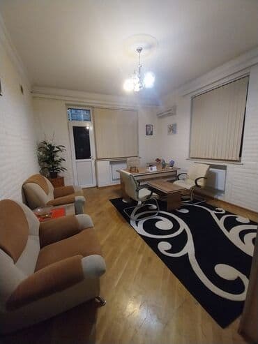 аренда нежилого помещения под офис: Ofis üçün hazır iş otaqları Xüsusiyyətlər: - Geniş və işıqlı — 7