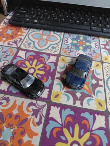 uşaq maşın dəstləri: İki oyuncaq maşın daxil olmaqla, müxtəlif rənglərə malik bu oyuncaq — 4