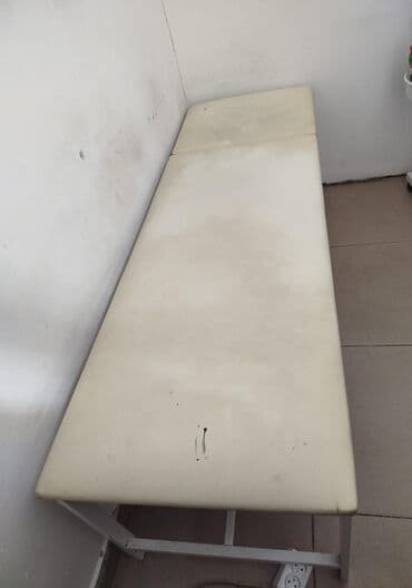 противопролежневый матрас бишкек: Б/у, Масажная кушетка, Нескладной, цвет - Белый — 1