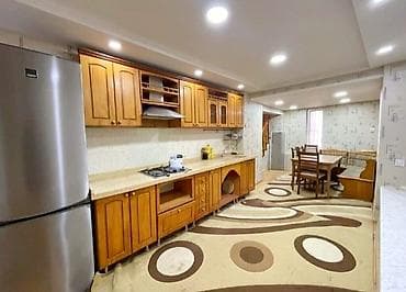 günlük kiraye: Kirayə üçün kiçik otaq – mərtəbəli çarpayı ilə - 2 nəfərlik dəmir — 3