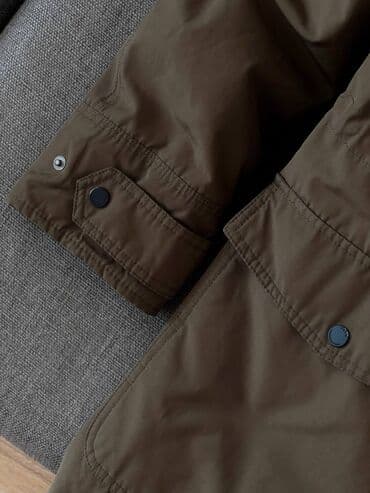 fosfor kurtka: 🧥 Куртка 🧥 Размер S Бренд Ostin, зелёная Состояние хорошее (есть — 3