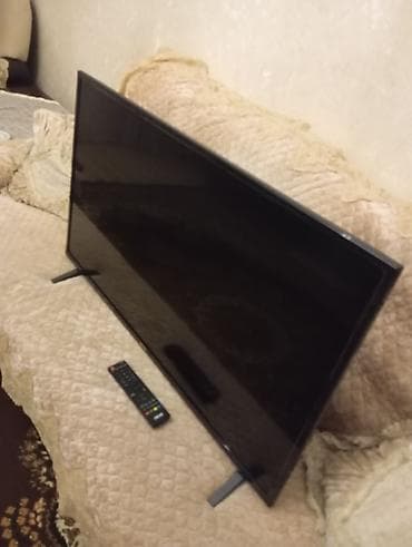 LED televizor, pultu ilə - Təxminən 40–43 düym diaqonallı düz ekran -