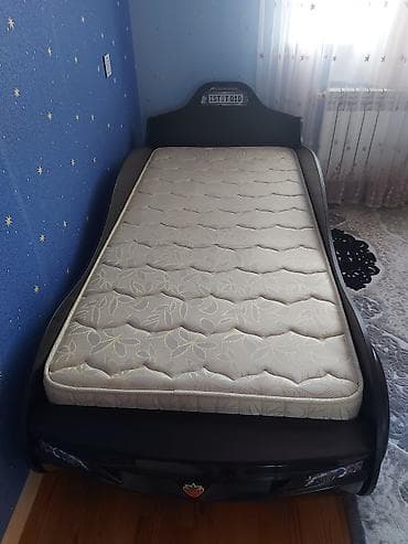 matras dosek: Uşaq üçün maşın formalı çarpayı - Dizayn: Sport avtomobil forması — 1