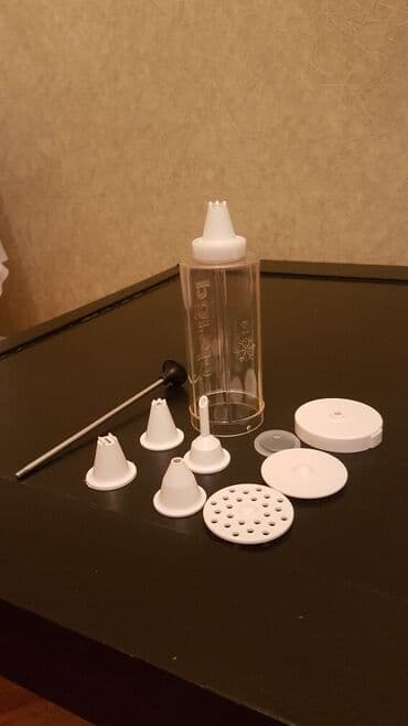 tort ata ucun: ○ Tort bəzəmək üçün böyük şpriz ○ Təzə. Pribaltika istehsalı — 1