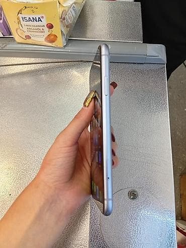 11 ayfon: IPhone 11, 64 GB — 3