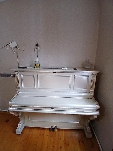 elektro piano yamaha: Akkustik pianino – klassik üslubda, dik (upright) model. Korpus — 2