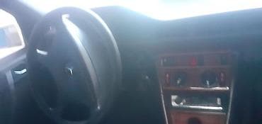 most mercedes: Avtomobil baqajı üçün ehtiyat təkər bölməsi və aksesuar yuvaları olan — 6