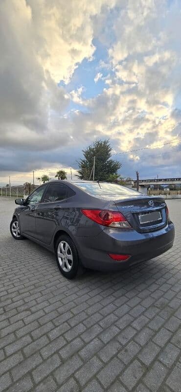 prius ehtiyat hisseleri: Hyundai Accent: 1.4 l | 2012 il Sedan — 4