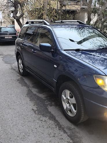 212 avtomobil: Barter Var 4gözlə Mitsubishi Outlander, 4WD, tünd mavi rəng — 2