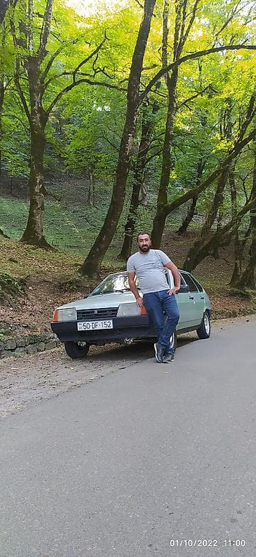 berber isi axtariram: Sürücü işi axtariram BC suruculuk vəsiqəm 17 il təcrubəm var — 1