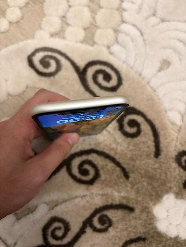 macbook air m: IPhone 11, 128 GB, White Titanium, Face ID — 2