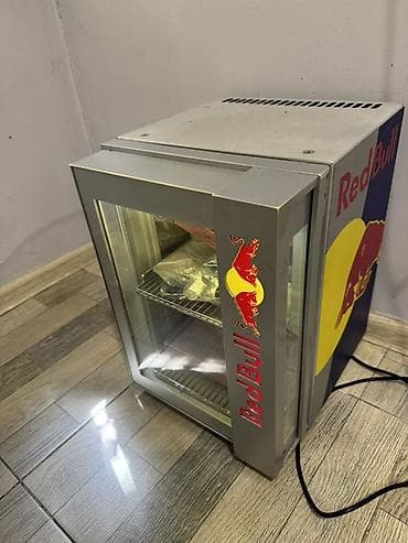Red Bull brendli mini vitrin soyuducu - Kommersiya tipli masaüstü — 2