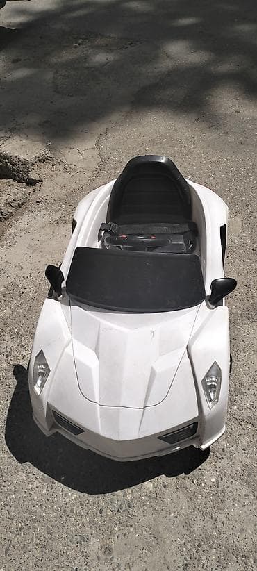 b class makasin: Uşaq üçün elektrikli ride-on avtomobil akmulaytor zaryaktaya qoymaq — 6
