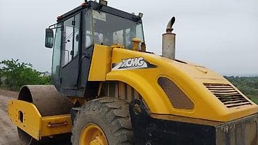 XCMG XS- 142J vibroval (yol silindri) - Marka/model: XCMG, tək — 2