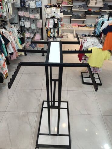 Avtoservis avadanlıqları: Geyim magaza vitrinləri ideal vəziyətdə satılır. Vitrin mebeleri — 7