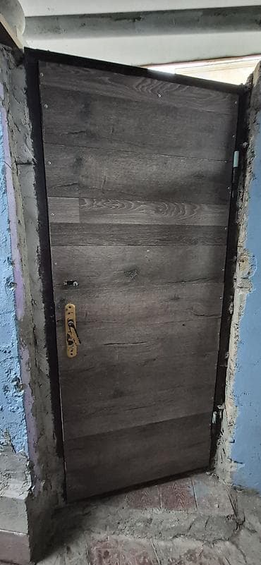 demir direy: Qalın cox qalın qapı dı eni.95.hündürlüyü.2.10.qapının arxası — 2