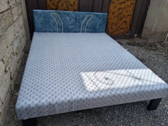 bos qutu satisi: Təzə çarpayılar. 1 nəfərlik çarpayılar 60manat. 2 nəfərlik taxt — 13