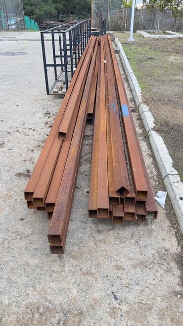 Divar kağızları, oboy: Metall profillər – kvadrat formalı, qalın divarlı borular. (8 lik — 1