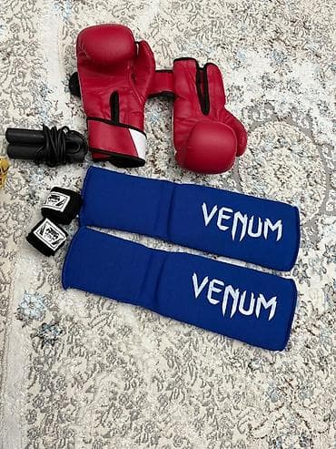 boks ləvazimatları: Boks/MMA üçün komplekt idman ləvazimatları - Qırmızı boks əlcəkləri — 1
