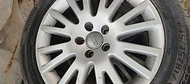 Колеса в сборе: Б/у Колесо Audi 215 / 45 / R 17, 5 Болтов — 1