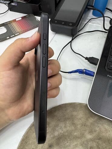 islenmis iphone 7: IPhone 16, 128 GB, Qara — 3