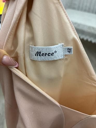 Brend: Merce Ölçü: 42 Zərif şaftalı/nyud rəngində midi don. - Yuxarı — 2