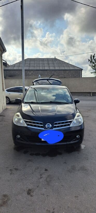 Nissan Tiida avtomobili hər gün rahat istifadə üçün nəzərdə tutulmuş lalafo.az -da Nissan Tiida avtomobili hər gün rahat istifadə üçün nəzərdə tutulmuş