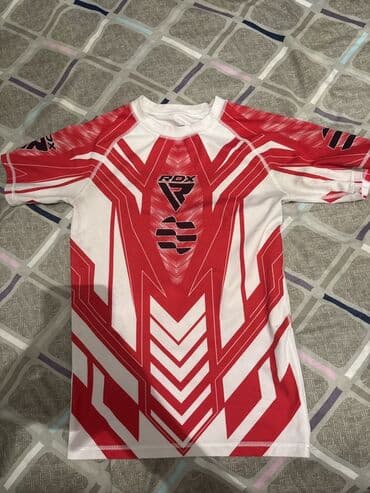 Futbolka, rəng - Qırmızı