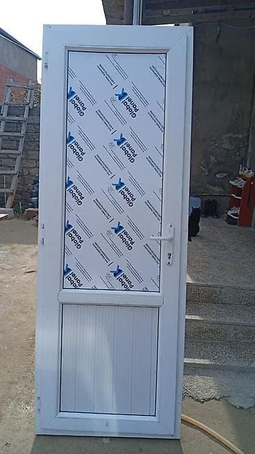PVC qapı – ağ rəng İkinci əl qapıdı təzə kimidi Ölçü -80* 2*18