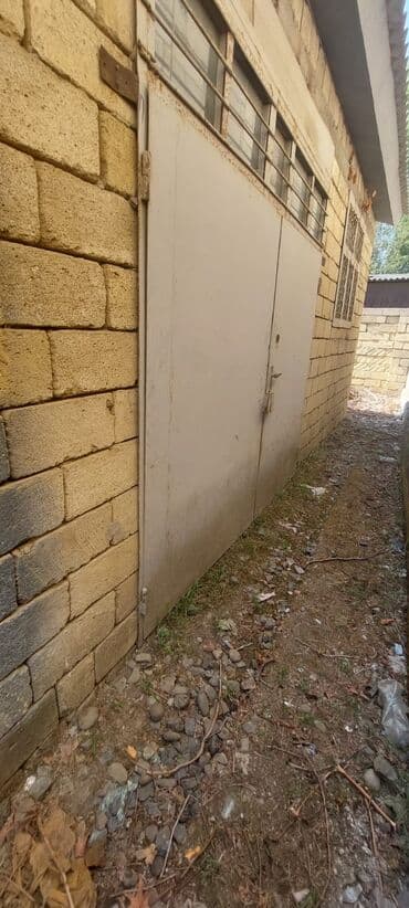 2 mərtəbəli evlər: OBYEKT SATILIR 4 sayli mektebin ve mescidin araliqinda yerlesir. Anbar — 4