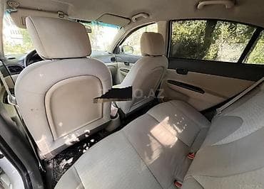 e motor: Hyundai Accent: 1.4 l | Sedan — 6