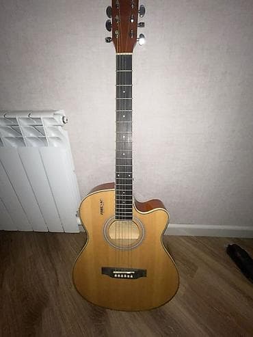 Freeman Guitars akustik gitara – model FRFG96CNEQ - Korpus: kəsik — 2