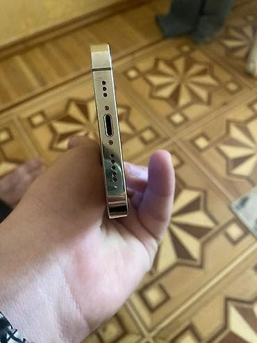 ipone mini: IPhone 13 Pro, Qızılı, Face ID — 2