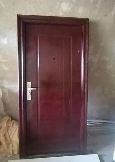 seyf qapi islenmis: Mənzil üçün İşlənmiş Giriş qapısı 90x205 sm Glazok ilə, Ünvandan götürmə — 1