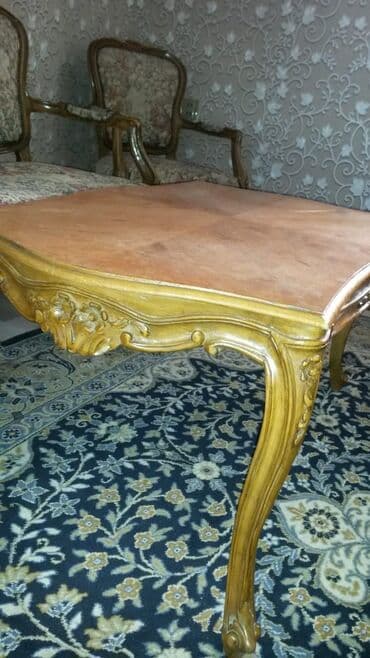 fırlanan stollar: İşlənmiş, Masa və oturacaqlar, Komod, Jurnal masası, Kredit yoxdur — 9