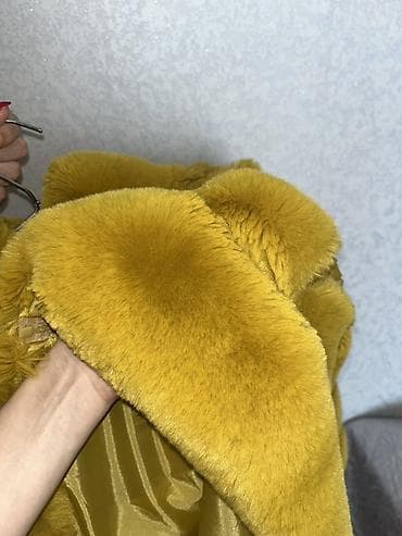 polo kurtka: Xardal-sarı rəngdə qısa xəz gödəkçə - Model: qısa uzunluq, yüngül — 2