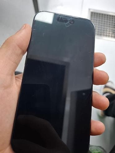 IPhone 14, Qara, Face ID — 5